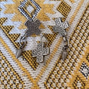 Vintage 90’s sterling southwest cross earrings